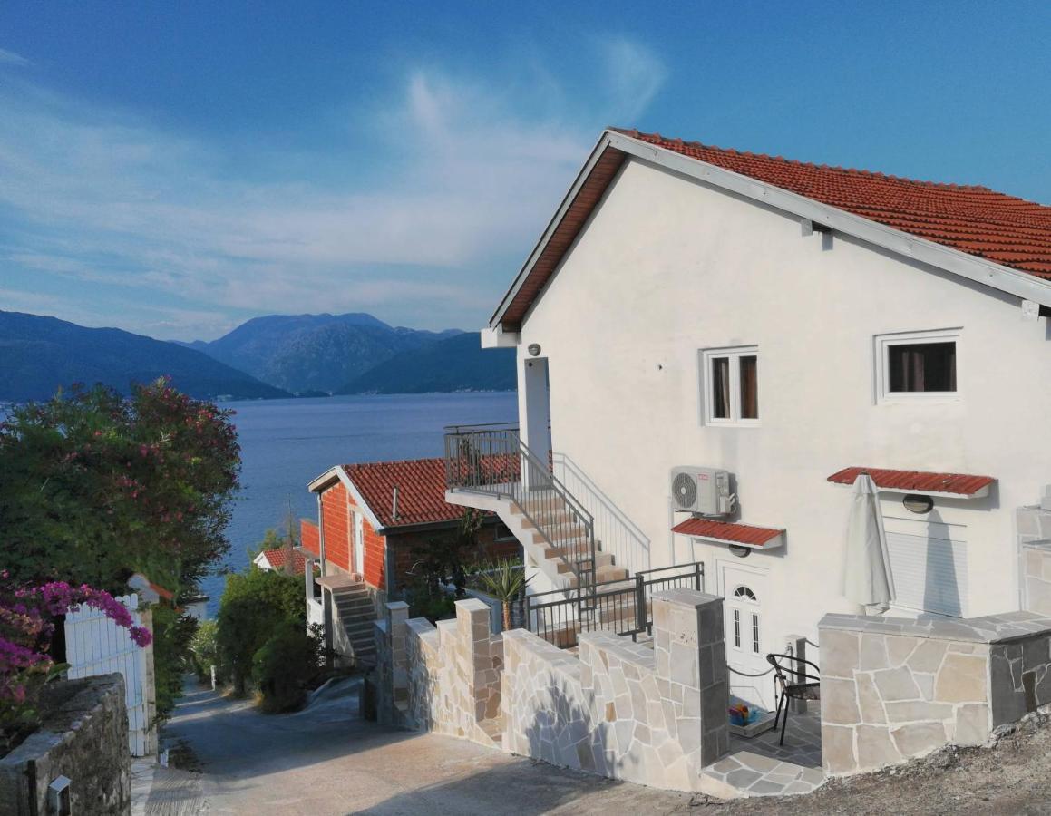 Apartments Obradovic Krasići Esterno foto