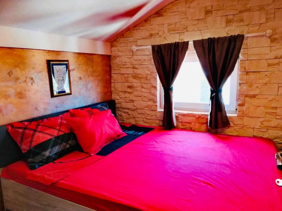 Apartments Obradovic Krasići Esterno foto
